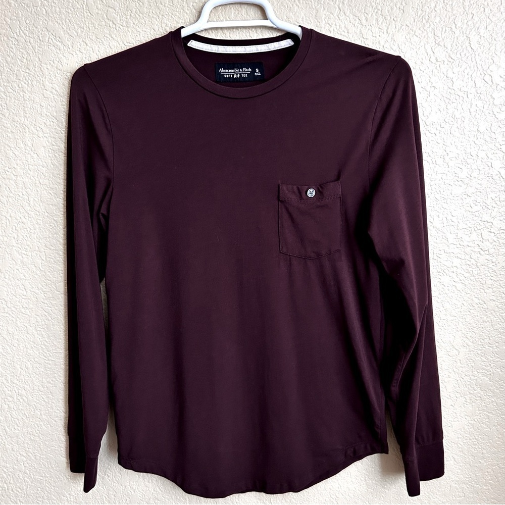 Abercrombie & Fitch Burgundy Long Sleeve Crewneck Tee